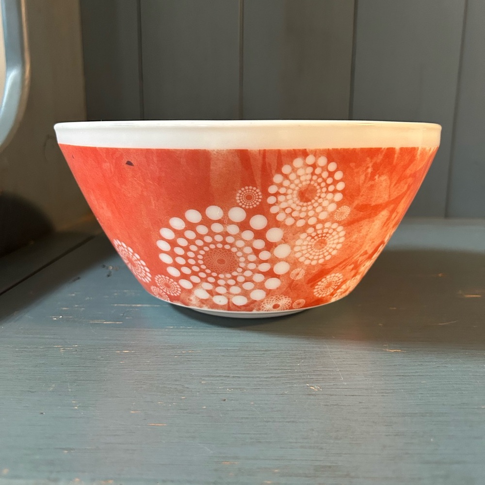 Vintage Charm Inspired By Pryex Tickled Pink Mixing Serving Bowl 10C/2.3L